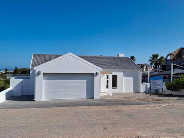 charming coastal retreat in sought a.