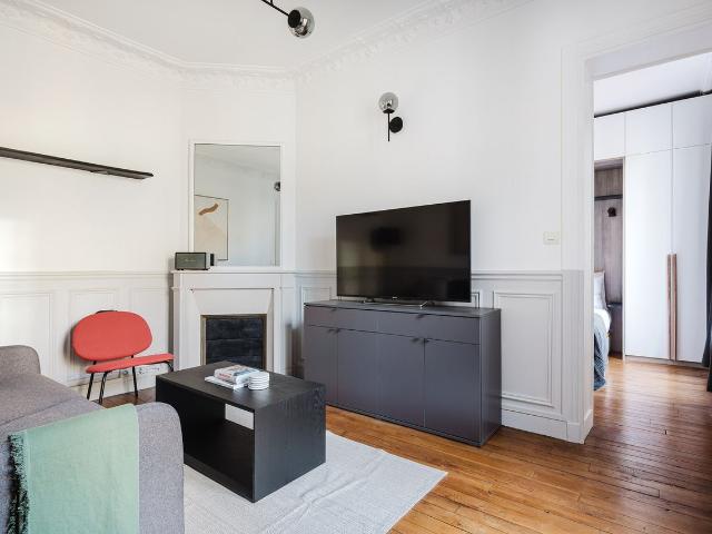 Charming Clignancourt Apartment Your Parisian Retreat!, Paris Amsterdam Apartments for Rent
