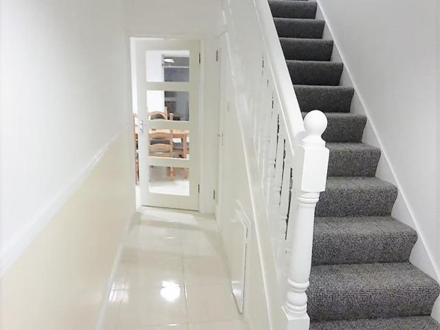 Charming double bedroom in Whitehall