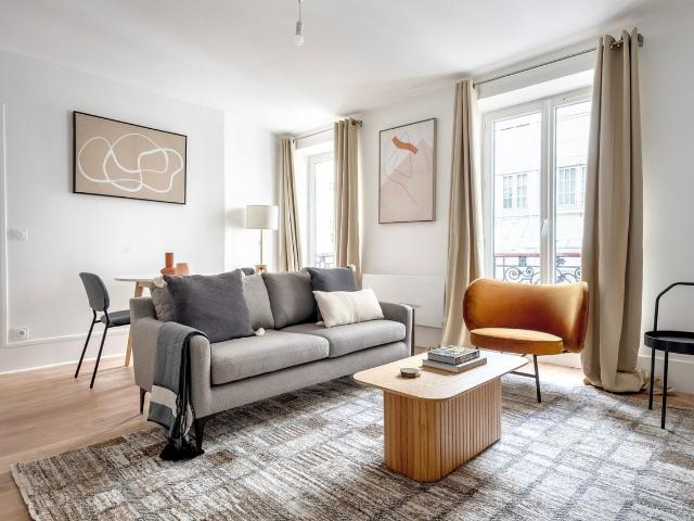 Charming Dupleix 1BR: Modern Comfort in Paris, Paris Amsterdam Apartments for Rent