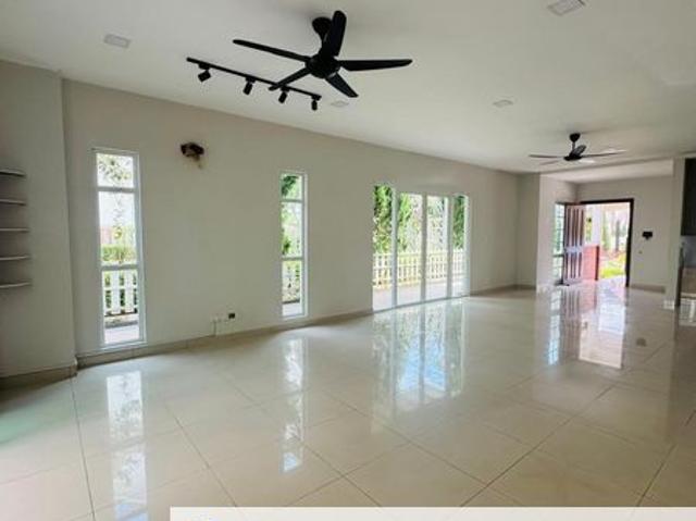 Charming Essex, Setia Eco Templer