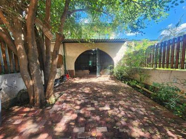 charming family duplex next to laers.