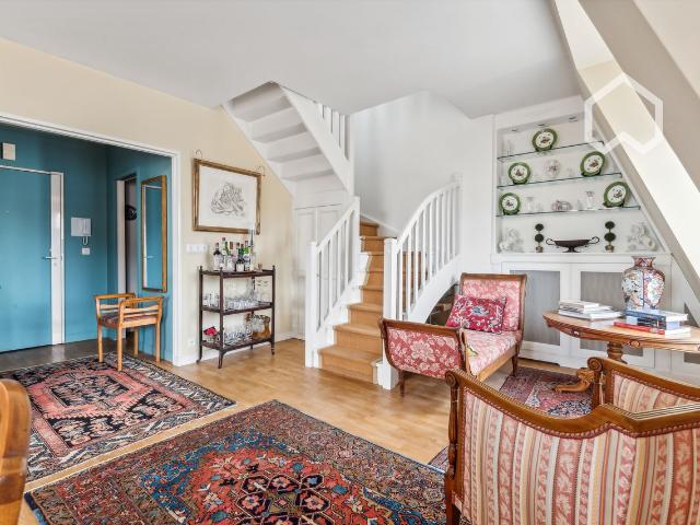 Charming, freshly renovated three bedroom duplex apartment, Paris Amsterdam Apartments for Rent