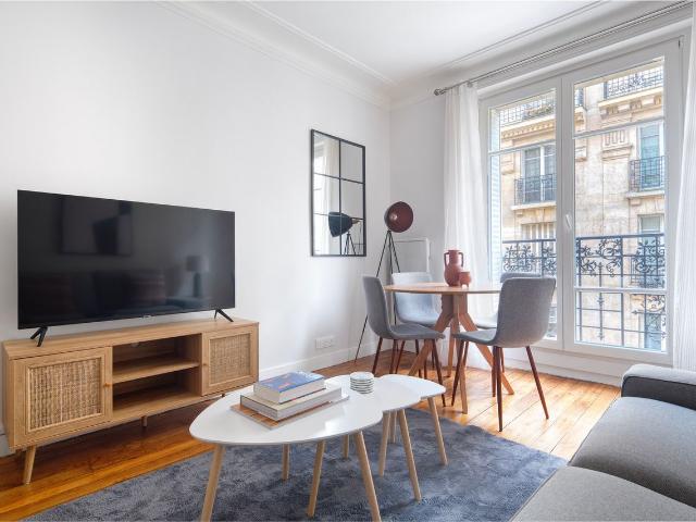 Charming Fully Furnished Parisian Oasis, Paris Amsterdam Apartments for Rent