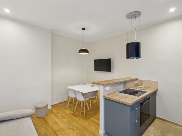 Charming fully renovated 36m² Apartment in a Well Connected Neighborhood