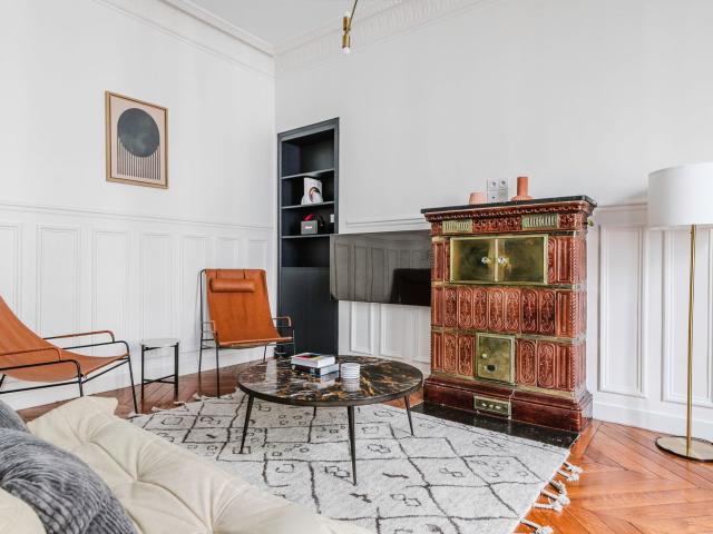 Charming Furnished 2 Bedroom in Paris!
