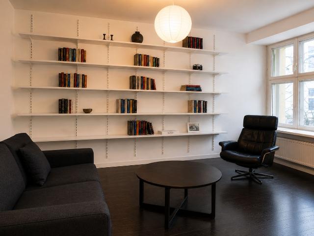 Charming furnished apartment + garden in trendy Neukölln Reuterkiez, Berlin