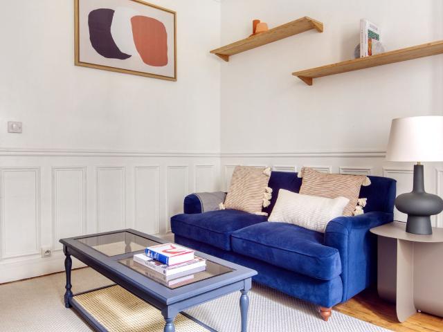 Charming Furnished One Bedroom in Grandes Carrières, Paris Amsterdam Apartments for Rent