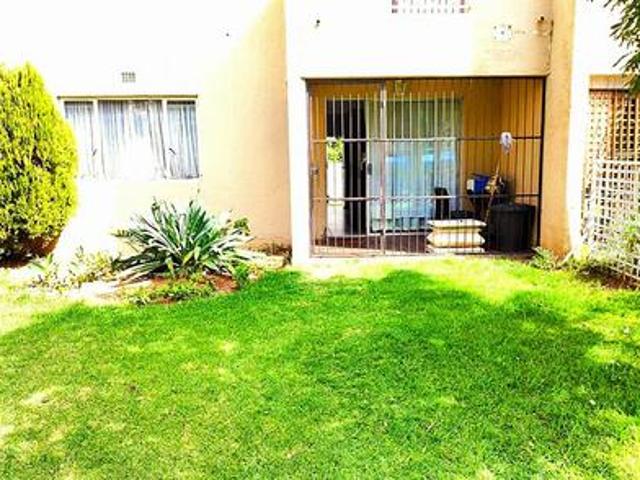 charming ground floor aparatment wit.