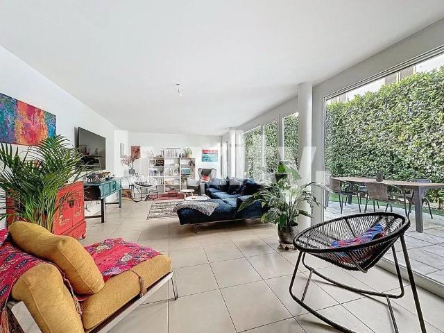Charming ground floor in the Pâquis