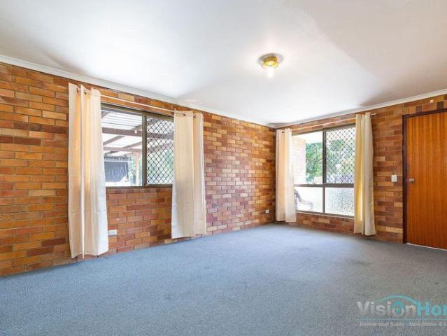 CHARMING GROUND FLOOR UNIT