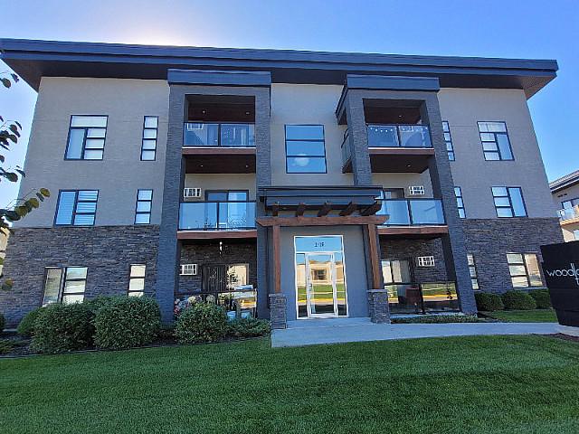Charming Ground Level Condo!