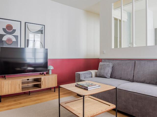 Charming Gros Caillou One Bedroom Getaway, Paris Amsterdam Apartments for Rent
