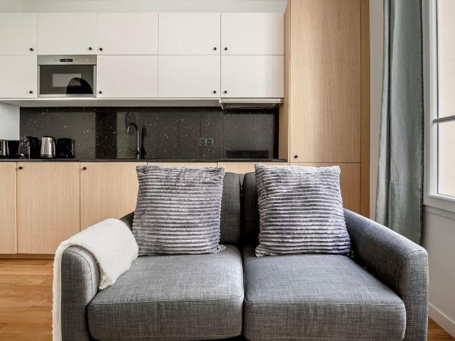 Charming Gros Caillou One Bedroom Retreat, Paris Amsterdam Apartments for Rent