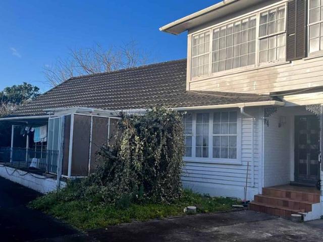 Charming Home for Rent at Pakuranga