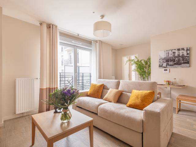 Charming home in a new & secured condo