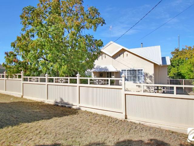 CHARMING HOME IN PRIME LOCATION