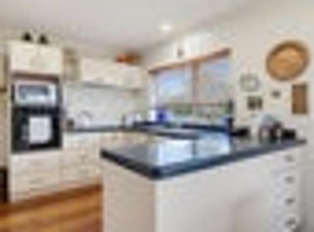 Charming Home Top Hokowhitu Location