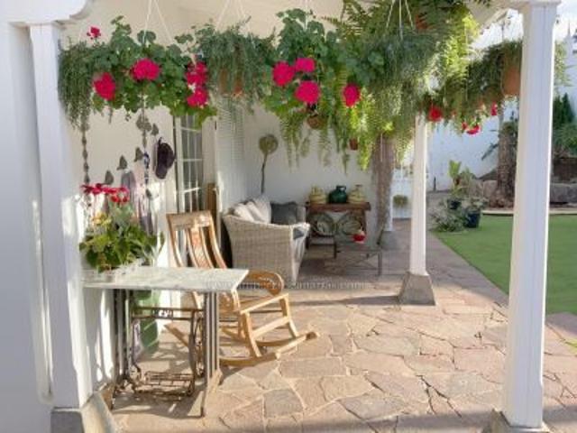 Charming house located in the municipality of El Sauzal, a short distance from the municipal market and other services