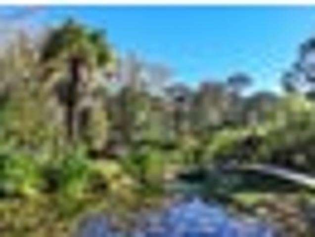 Charming lifestyle with stunning rural views