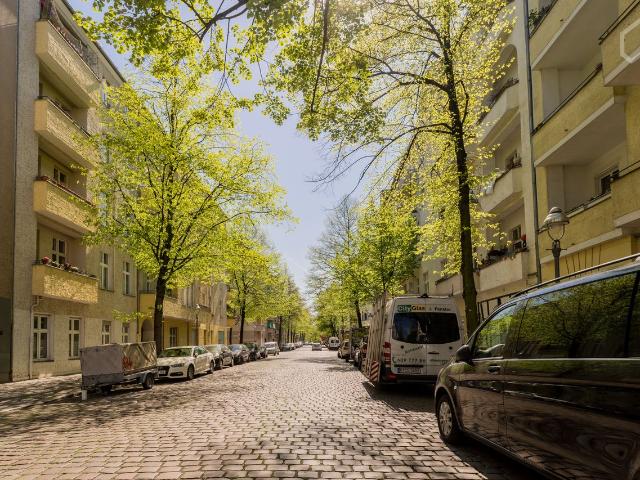 Charming little Appartment in Neukölln furnished, Berlin Amsterdam Apartments for Rent
