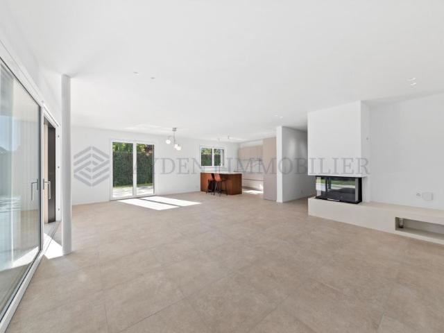 Charming new 4 bedroom villa – Free on the spot