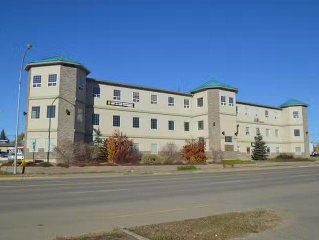 Charming Office for lease in Fort St. John, Fort St. John, Ave.