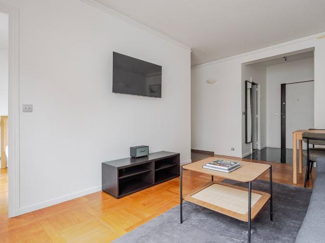 Charming One Bedroom Apartment in Porte Dauphine, Paris Amsterdam Apartments for Rent