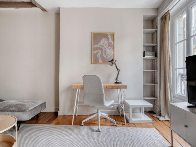 Charming One Bedroom Getaway in the Heart of Paris