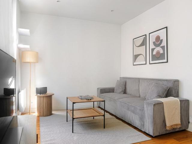 Charming One Bedroom in the Heart of Paris, Paris Amsterdam Apartments for Rent