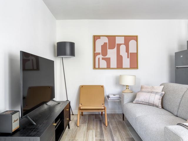 Charming One Bedroom in Central Paris