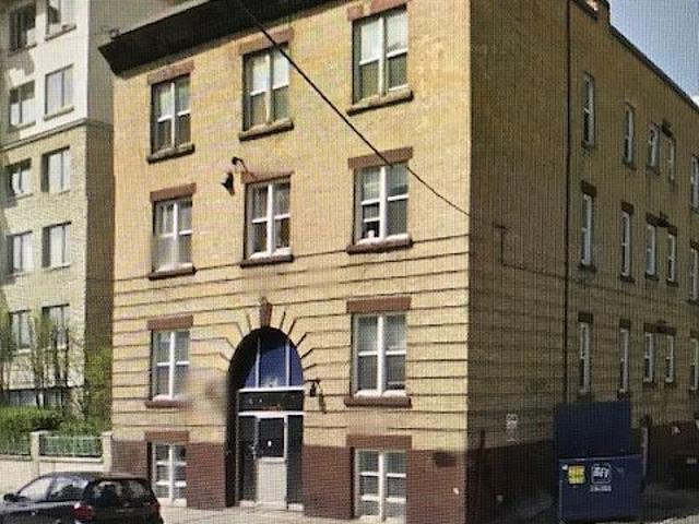 Charming One Bedroom in Heritage Building – Available June 1, 2026