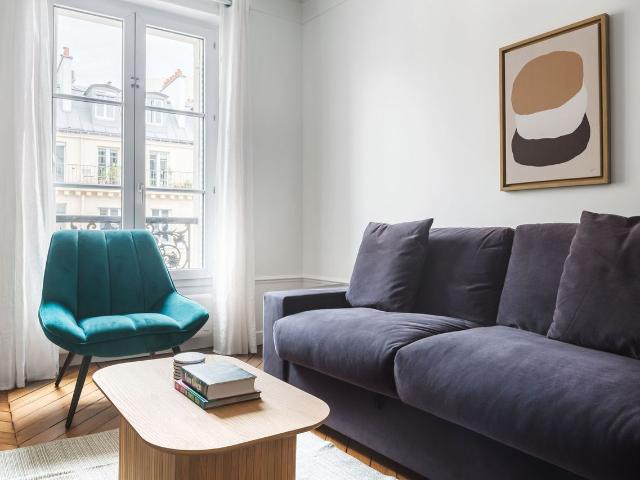 Charming One Bedroom Retreat in Paris, Paris Amsterdam Apartments for Rent