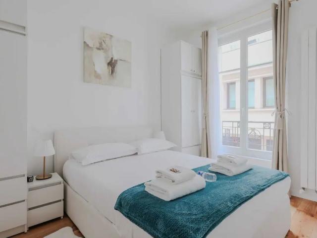 Charming Parisian Apartment for 4, Paris Amsterdam Apartments for Rent