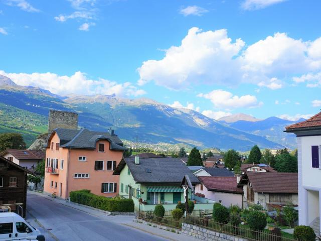 Charming renovated 2.5 room apartment near Sierre | dreamo. Ch