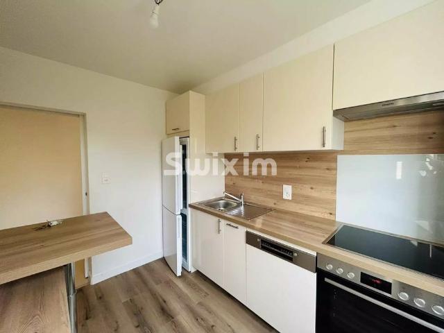 Charming Renovated and Furnished Apartment in a Small Condominium
