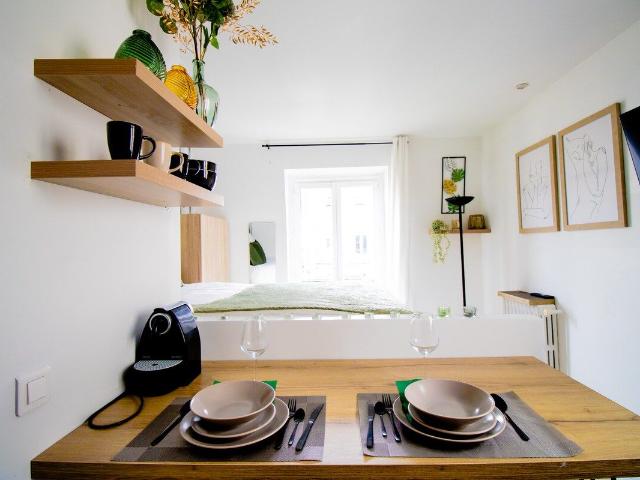 Charming Renovated Studio in the 16th Arrondissement, Paris Amsterdam Apartments for Rent