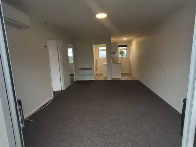 Charming Renovated Unit Ã¢ÂÂ Easy Living in a Great Location