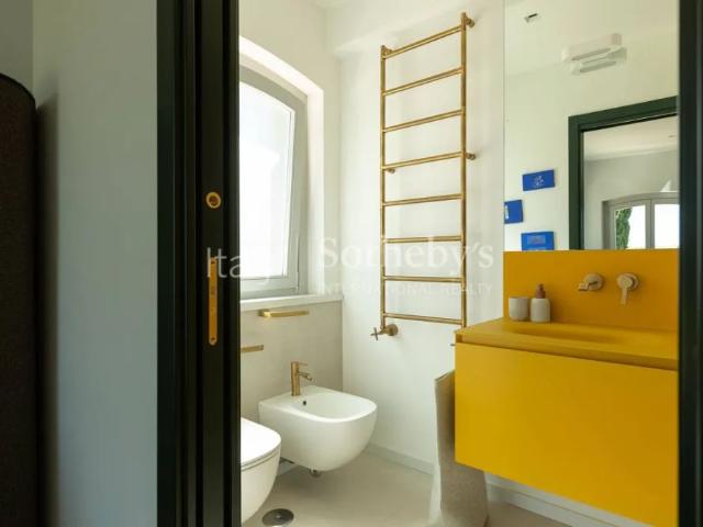 Charming residence with private park and pool