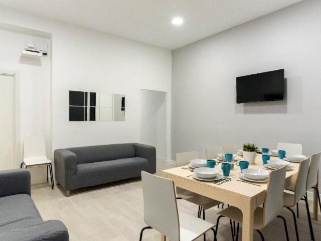 Charming room in Fuencarral