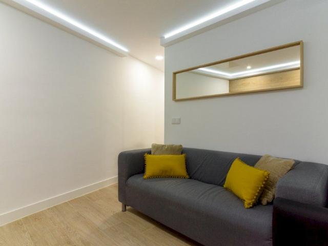 Charming room in Paseo Delicias