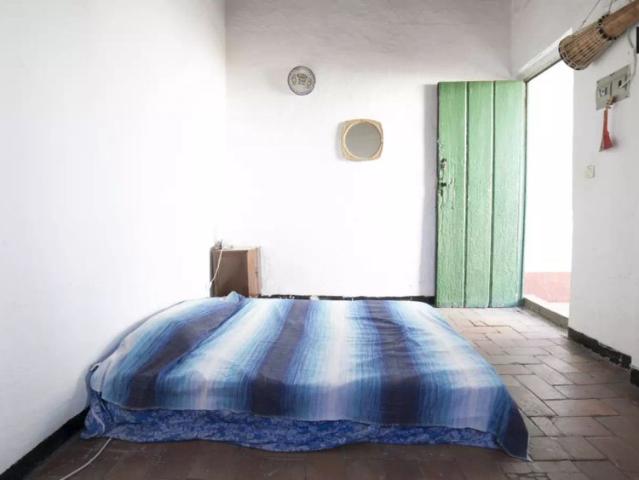 Charming room with shelving in 2 bedroom apartment, Casco Antiguo