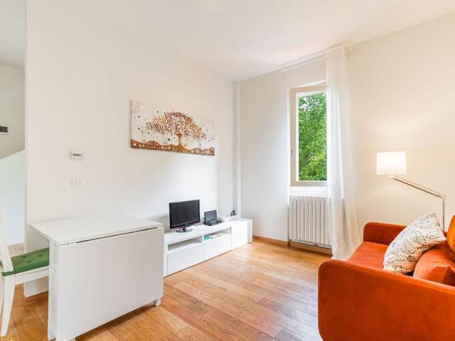 Charming San Mamolo Hillside Apartment, Bologna Amsterdam Apartments for Rent