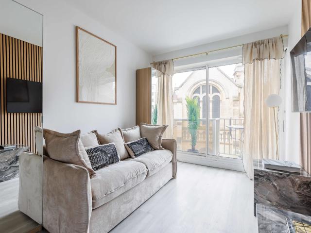 Charming Studio in the heart of Paris Close to the Champs Élysées and the Eiffel Tower