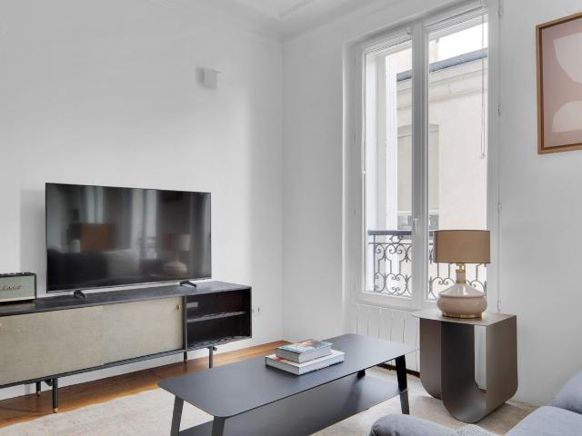 Charming Studio in the Heart of Val de Grâce, Paris Amsterdam Apartments for Rent
