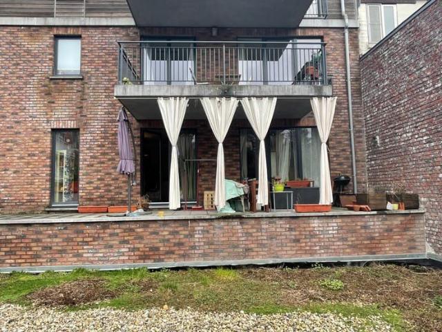 Charming studio with terrace overlooking the garden