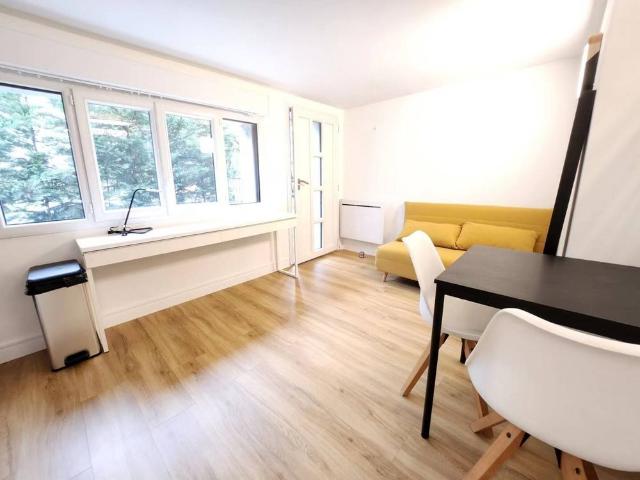 Charming Studio with garden, terrace and parking