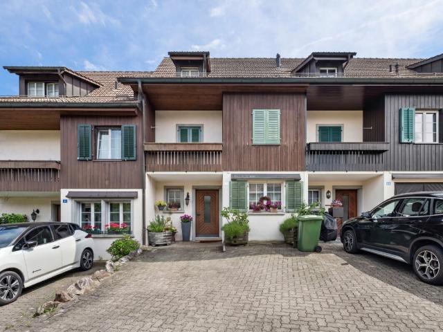 Charnantes 6.5 Zi. Reihenhaus an familienfreundlicher Lage