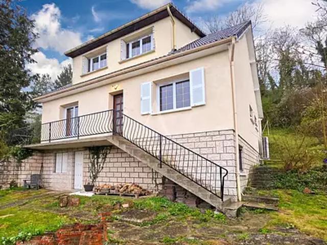 Chars 95750 Achat / Vente maison 8 pièces t8 au dernier étage parking
