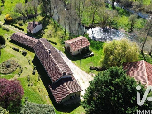 Charroux Vente Maison 86